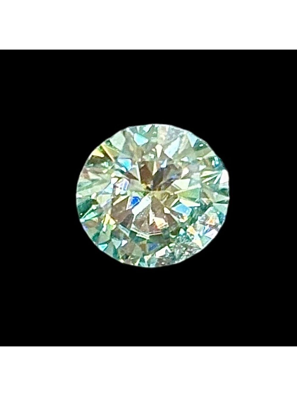 Light green Moissanite Round Cut stone